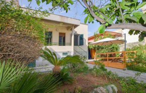 3 Bedroom Stunning Home In Marina Di Ragusa